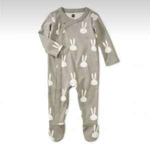 Tea Collection bunny rabbit footed romper 6-9 months
